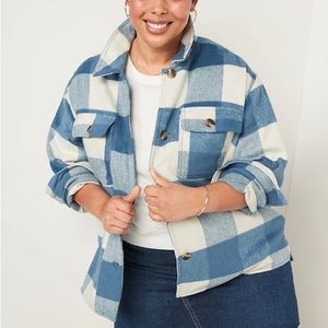 Old Navy blue and white shaket